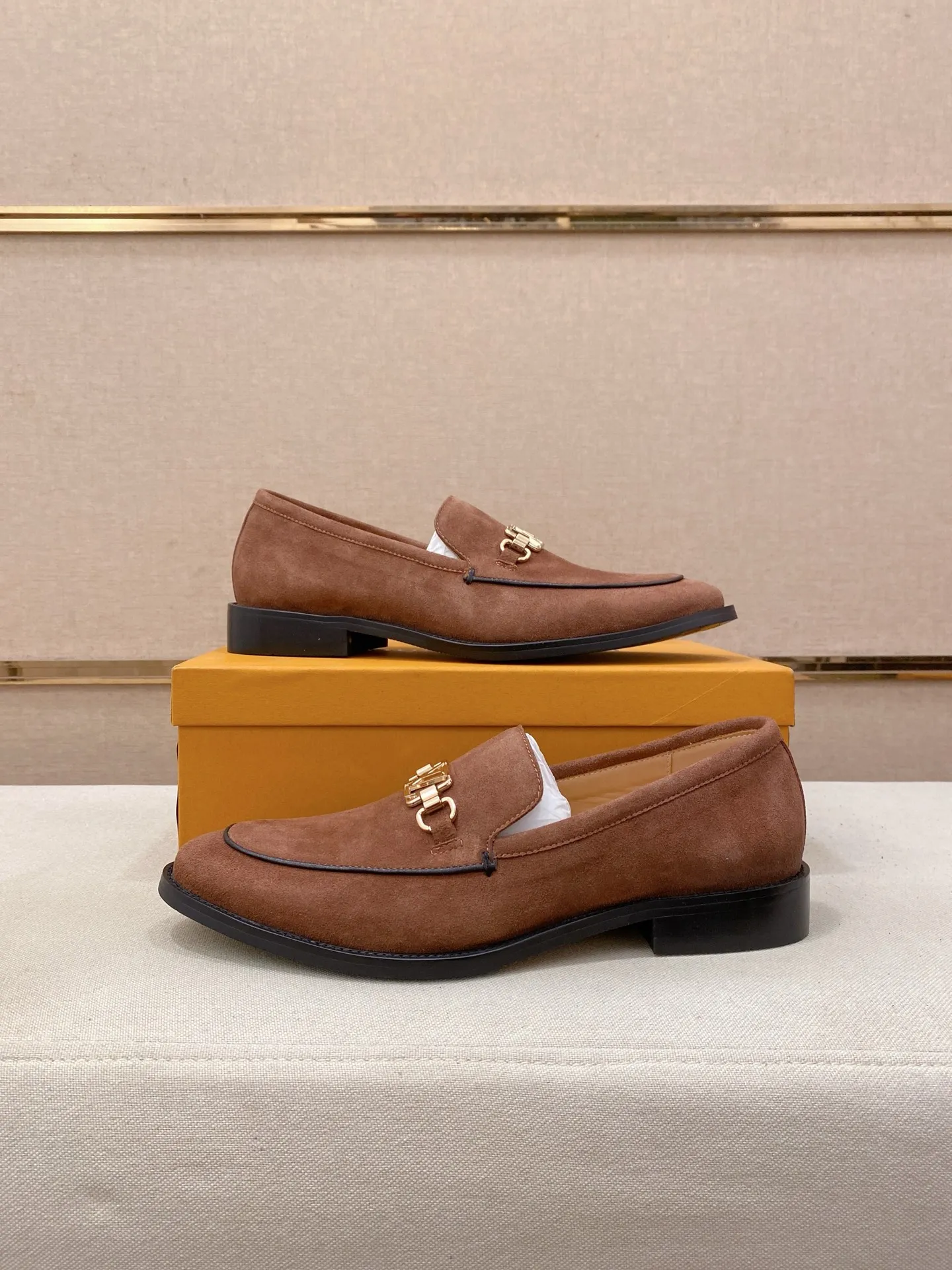 Men's men's shoes 💰 520💰⚡️New models on the market⚡️ Louis Vuitton (Louis Vuitton/LV) casual, business formal wear! Made with pure Italian craftsmanship, the upper is made of first-layer cowhide, which is full of texture! The lining is cowhide and the original rubber leather shoe outsole. The style is atmospheric and comfortable! Positive code 38-44